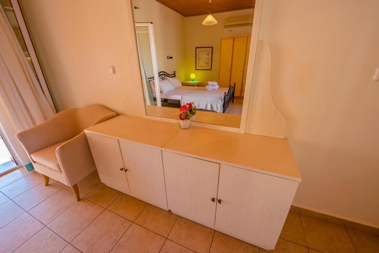 Sotiris Studios Livathos  Extérieur photo